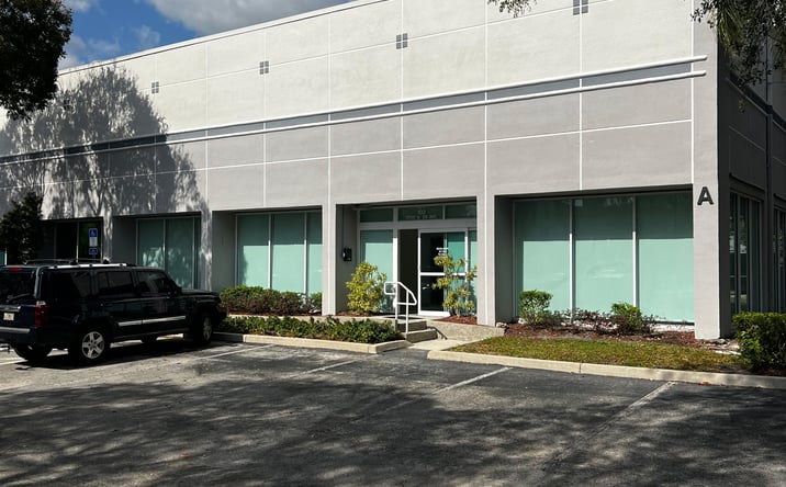 Pictures of Industrial property located at 3700 N 29th Ave, Hollywood, FL 33020 for lease - image #1