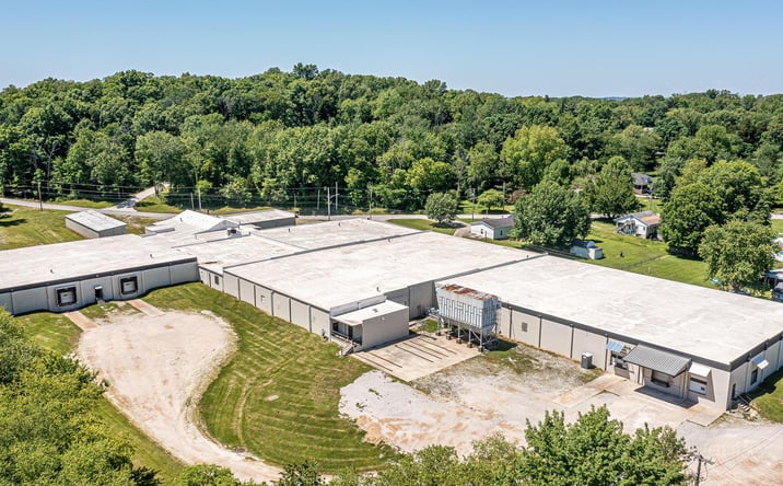 Pictures of Industrial property located at 213 W 1st St, Huntingburg, IN 47542 for lease - image #1