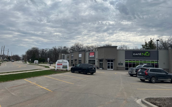 Pictures of Retail, Office, Special Purpose property located at 111 Plank Rd, Kaukauna, WI 54130 for lease - image #1