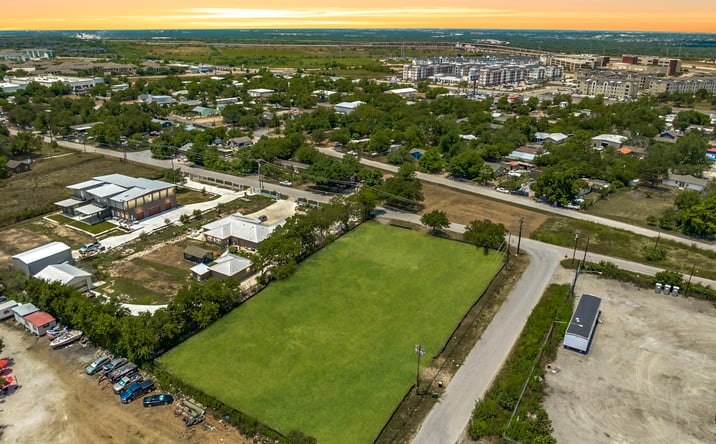 Pictures of Land property located at 16409 Summit Dr, Austin, TX 78728 for lease - image #1