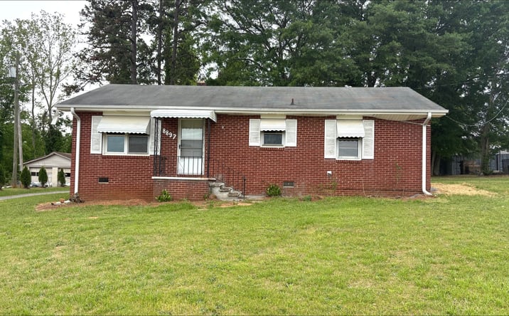 Pictures of Office property located at 8897 Asheville Hwy, Boiling Springs, SC 29316 for lease - image #1