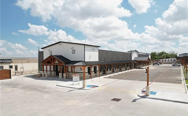 Pictures of Office, Restaurant, Retail property located at 404 Interstate 2 Ste 23 #Building A Ste 23, Pharr, TX 78577 for lease - image #1