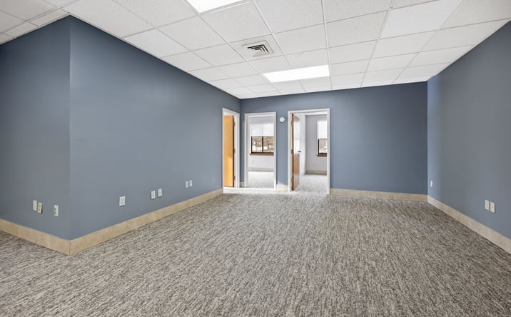 Pictures of Retail, Office, Restaurant property located at 670 Newfield St, Middletown, CT 06457 for lease - image #1