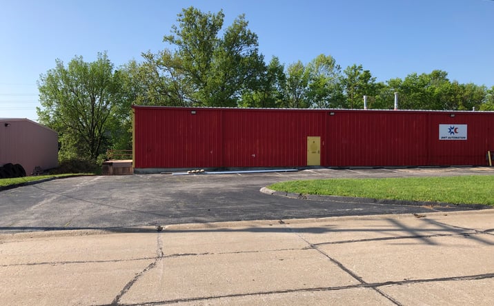 Pictures of Industrial property located at 22 W Industrial Dr, O'Fallon, MO 63366 for lease - image #1