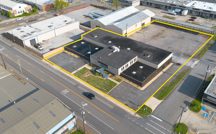 Pictures of Office, Industrial property located at 3801 Messer Airport Hwy, Birmingham, AL 35222 for lease - image #1
