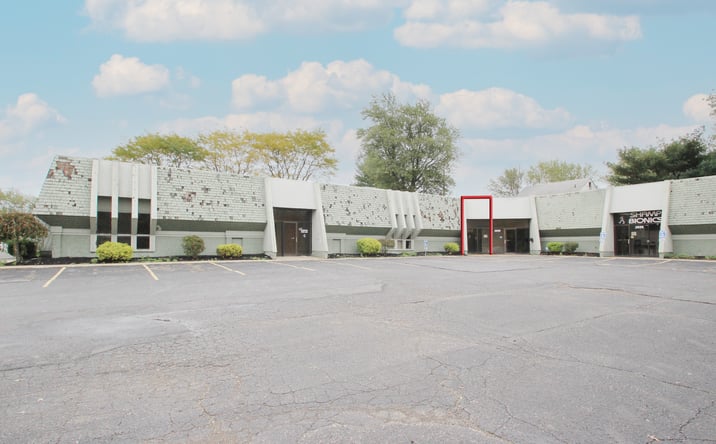 Pictures of Office property located at 2656 S Arlington Rd, Akron, OH 44319 for lease - image #1