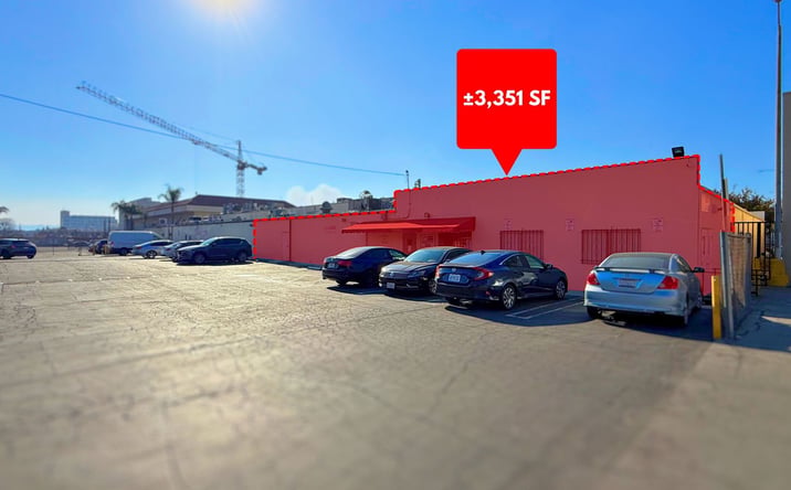 Pictures of Retail, Office, Industrial property located at 7138 Van Nuys Blvd, Los Angeles, CA 91405 for lease - image #1