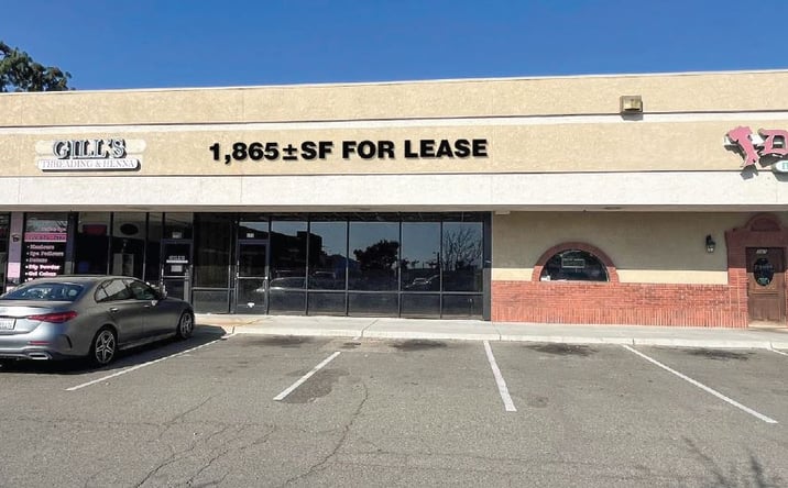 Pictures of Retail property located at 273 Academy Ave, Sanger, CA 93657 for lease - image #1