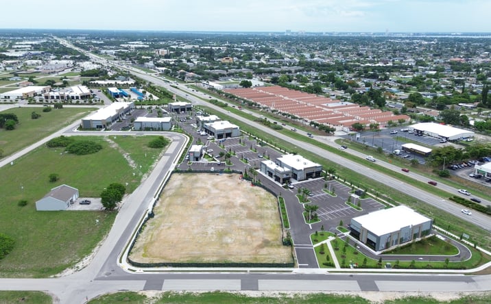 Pictures of Retail, Land, Restaurant property located at 1203 NE Pine Island Rd, Cape Coral, FL 33909 for lease - image #1