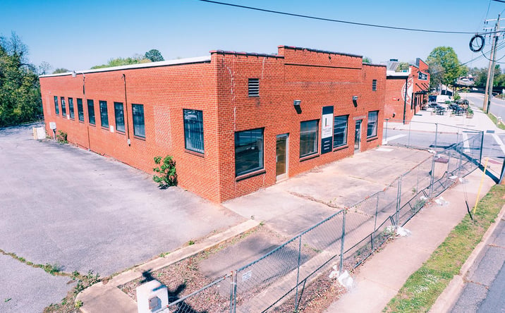 Pictures of Retail, Office, Special Purpose property located at 131 Main Ave NE, Hickory, NC 28601 for lease - image #1