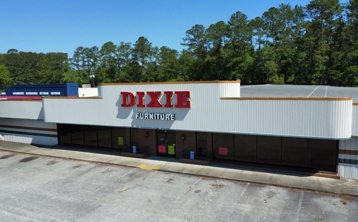 Pictures of Retail property located at 303 Robertson Boulevard, Walterboro, SC 29488 for lease - image #1