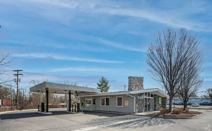 Pictures of Retail property located at 3143 Valley Pike, Winchester, VA 22601 for lease - image #1
