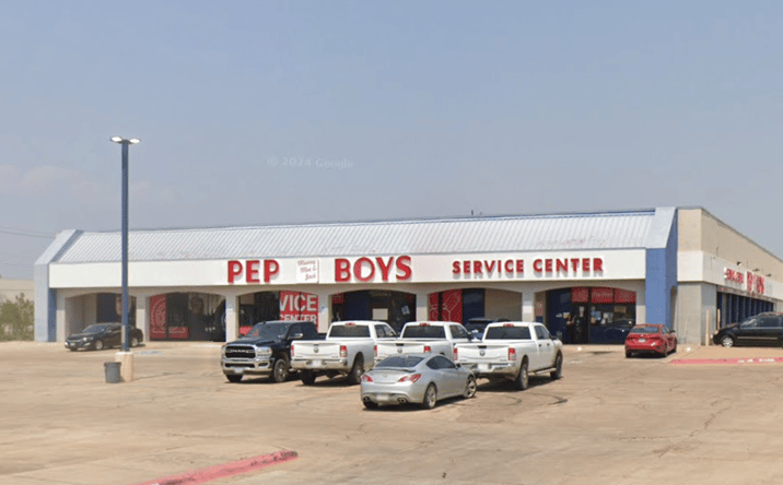 Pictures of Retail property located at 4401 San Dario Ave, Laredo, TX 78041 for lease - image #1