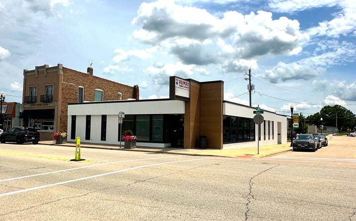 Pictures of Retail, Office property located at 150 S Main St, Morton, IL 61550 for lease - image #1