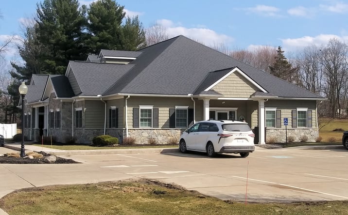 Pictures of Office property located at 8007 Auburn Rd, Concord Twp, OH  44077, Painesville, OH 44077 for lease - image #1
