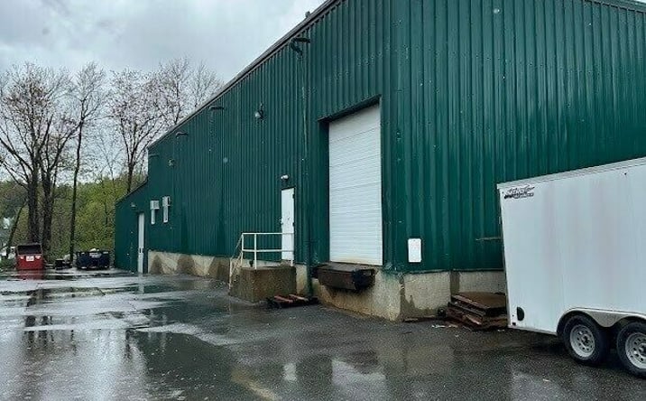 Pictures of Office property located at 10 Bartlett St, Allenstown, NH 03275 for lease - image #1