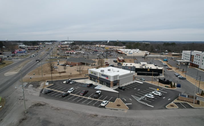 Pictures of Retail property located at 7080 US-431, Albertville, AL 35950 for lease - image #1