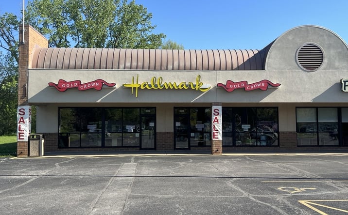 Pictures of Retail, Office, Restaurant property located at 609 AVENUE OF THE CITIES, East Moline, IL 61244 for lease - image #1
