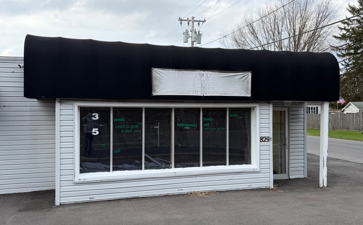 Pictures of Retail, Office property located at 829 E Molloy Rd, Syracuse, NY 13211 for lease - image #1