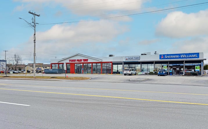 Pictures of Retail, Office, Restaurant property located at 100 Larrabee Rd, Westbrook, ME 04098 for lease - image #1