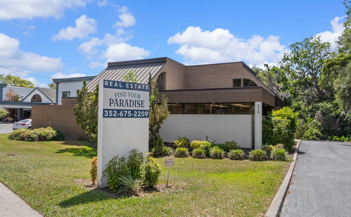 Pictures of Office property located at 315 Howell Ave, Brooksville, FL 34601 for lease - image #1