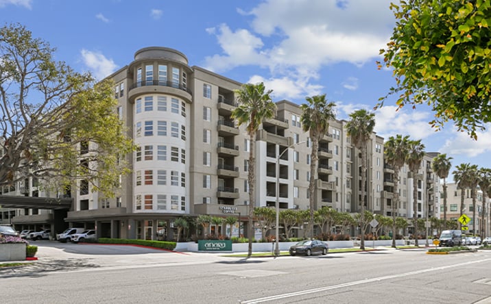 Pictures of Retail, Special Purpose property located at 2200 Colorado Ave, Santa Monica, CA 90404 for lease - image #1