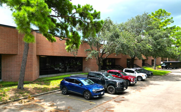 Pictures of Industrial property located at 500 Garden Oaks Blvd, Houston, TX 77018 for lease - image #1