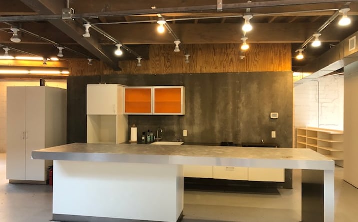 Pictures of Retail, Office property located at 25 4th St NE, Minneapolis, MN 55413 for lease - image #1