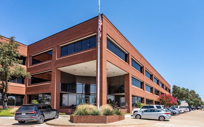 Pictures of Office property located at 2121 Midway Road, Carrollton, TX 75006 for lease - image #1