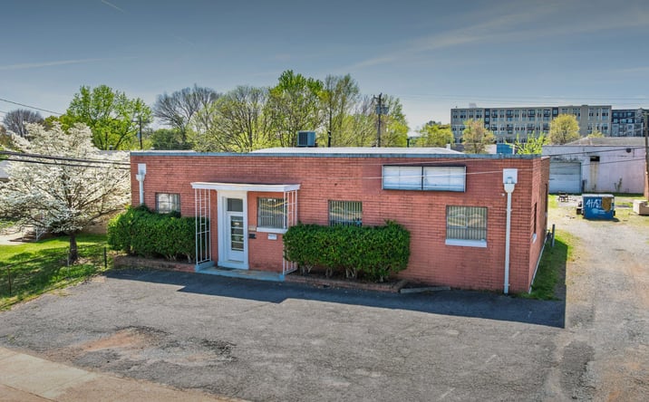 Pictures of Retail property located at 212 Greystone Rd, Charlotte, NC 28209 for lease - image #1