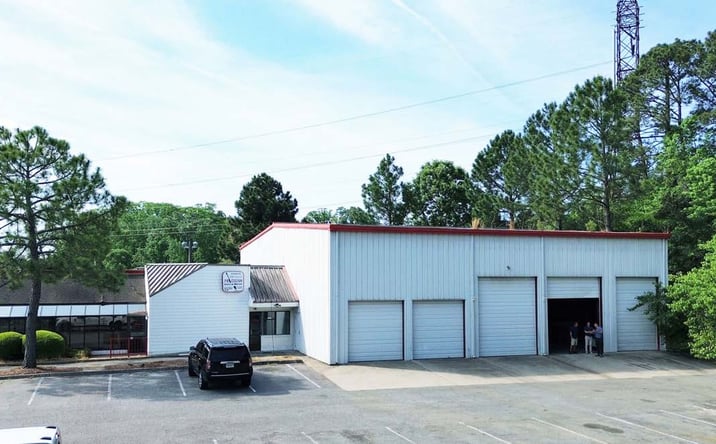 Pictures of Retail, Industrial property located at 4351 George Washington Memorial Hwy, Yorktown, VA 23692-2718 for lease - image #1