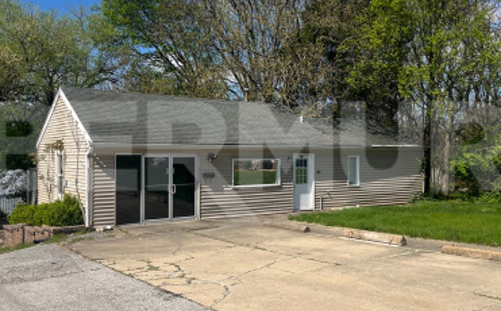 Pictures of Retail, Office property located at 501 N Main St, Edwardsville, IL 62025 for lease - image #1