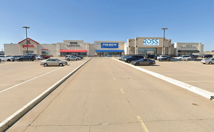 Pictures of Retail property located at 3416 State St, Grand Island, NE 68803 for lease - image #1