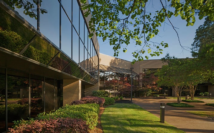 Pictures of Office property located at 6800 Poplar Ave, Germantown, TN 38138 for lease - image #1