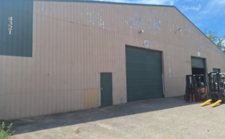 Pictures of Industrial property located at 4321 Pine Creek Rd, Elkhart, IN 46516 for lease - image #1