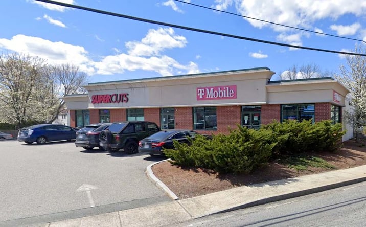Pictures of Retail property located at 276 Highland Ave, Salem, MA 01970 for lease - image #1