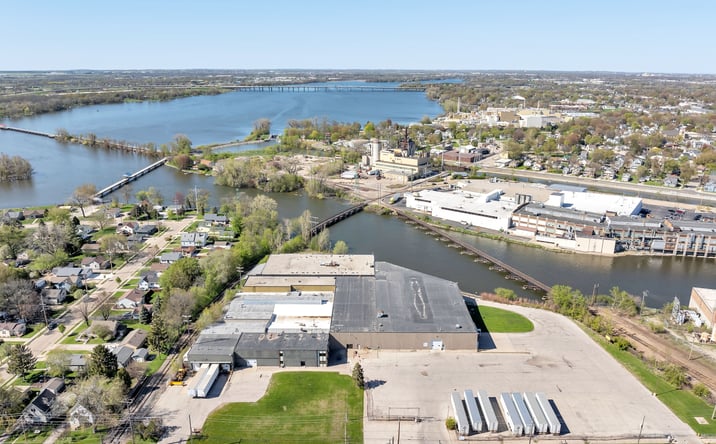 Pictures of Industrial property located at 206 Garfield Ave, Menasha, WI 54952 for lease - image #1