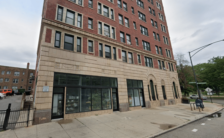 Pictures of Retail property located at 7100 S South Shore Dr, Chicago, IL 60649 for lease - image #1