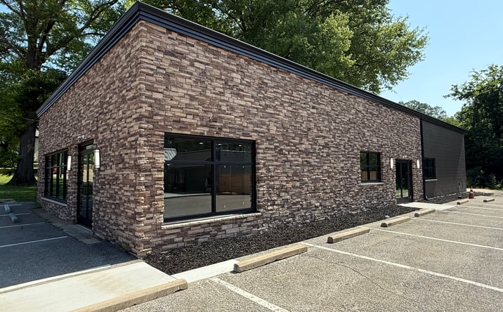 Pictures of Retail, Office, Special Purpose property located at 328 N Highland Ave, Jackson, TN 38301 for lease - image #1