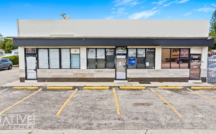 Pictures of Retail, Office property located at 2467-2471 Pembroke Rd, Hollywood, FL 33020 for lease - image #1