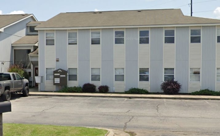 Pictures of Retail, Office property located at 2042 Beltline Rd SW, Decatur, AL 35601 for lease - image #1