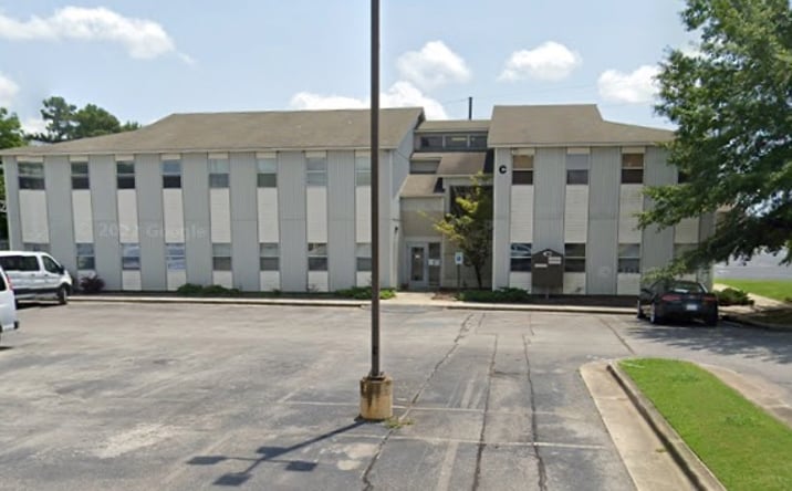 Pictures of Retail, Office property located at 2042 Beltline Rd SW, Decatur, AL 35601 for lease - image #1