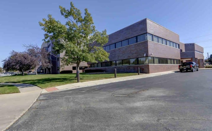 Pictures of Office property located at 2451 W MONROE Street #B, Springfield, IL 62704 for lease - image #1