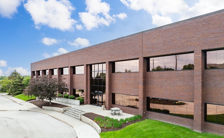 Pictures of Office property located at 9805 Q St, Omaha, NE 68127 for lease - image #1