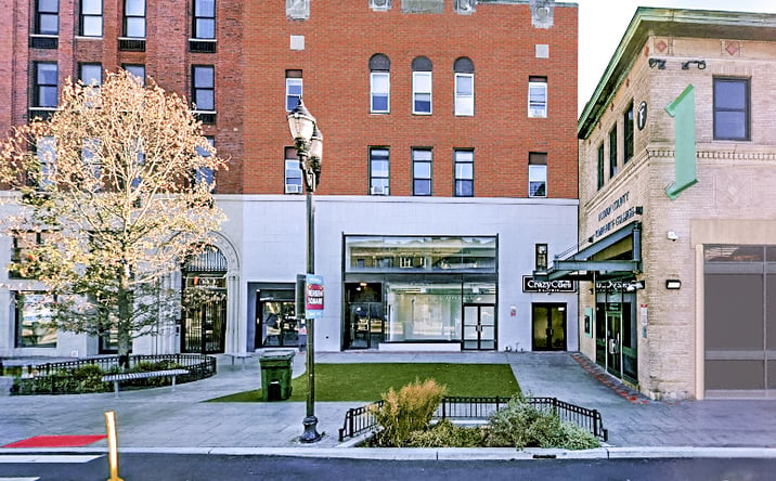 Pictures of Retail, Office, Restaurant property located at 872 Bergen Ave, Jersey City, NJ 07306 for lease - image #1