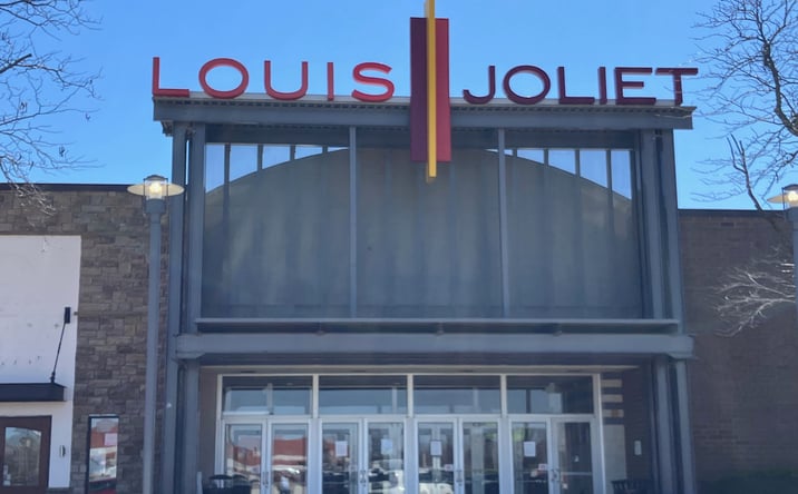 Pictures of Retail property located at 3340 Mall Loop Dr, Joliet, IL 60431 for lease - image #1