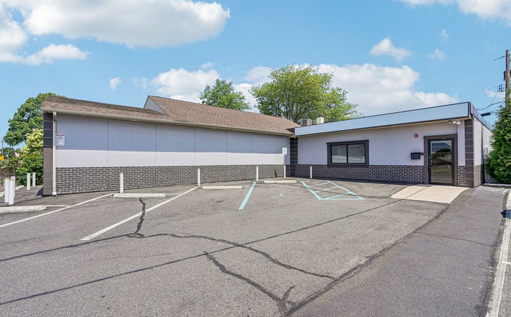 Pictures of Office property located at 1005 Green Ln, Levittown, PA 19057 for lease - image #1