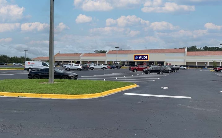 Pictures of Retail property located at 1531 Monument Rd, Jacksonville, FL 32225 for lease - image #1