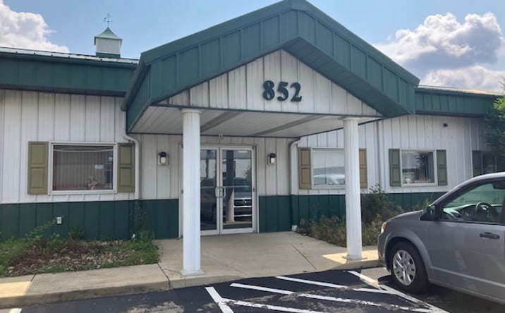 Pictures of Retail, Office, Industrial property located at 852 Henderson Ave, Washington, PA 15301 for lease - image #1