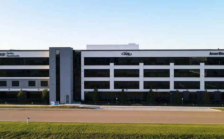 Pictures of Office property located at 2760 W Excursion Ln, Meridian, ID 83642 for lease - image #1
